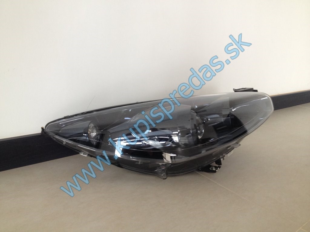 Predné pravé Xenon svetlo PEUGEOT 308 / CC / RCZ 